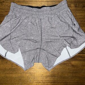 Lululemon Track That Short Mid Rise 5” in Heather Lux Multi Black